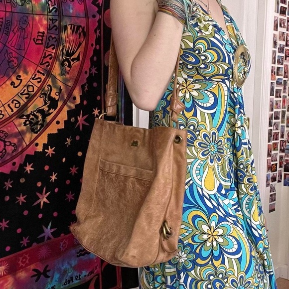 The Sak Tan Leather Floral Embossed Leather Shoulder Bag Purse Tote - Picture 2 of 7